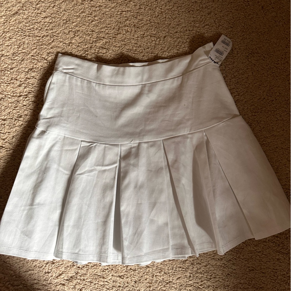 TILLYS SKIRT NWT
